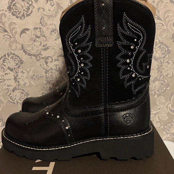 Ariat Black Leather Cowboy Boots - Picture 2 of 6